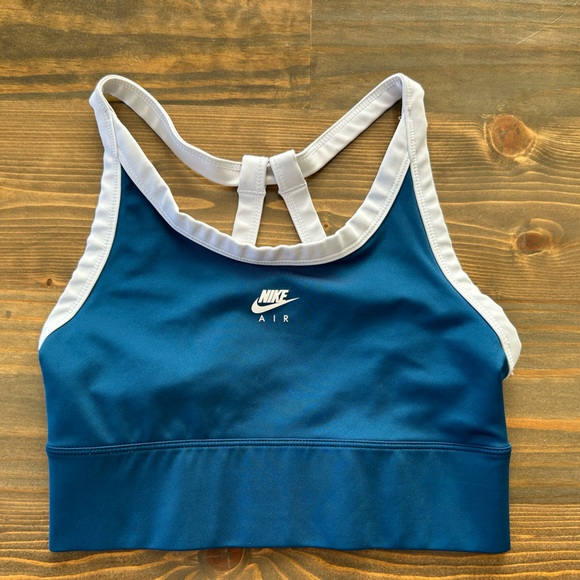Nike Air Swoosh women’s Sports Bra Size XS - Picture 5 of 7